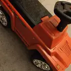 سيارة أطفال شبه جديدة عملية جدا..