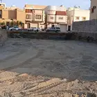 يوجد لدينا بوكلين للعمل معى سائق محترف في خميس مشيط