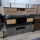 طاولات تلفزيون باشكال ومقاسات مختلفه