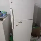 ثلاجه نضيفه للبيع