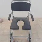 كرسي كبار السن للمرحاض