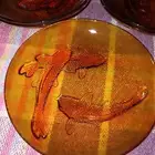 تم البيع غير متوفر صحون زجاجية عسليه صناعة إندونيسيه قديمه