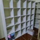 عدد 4 دولاب ايكيا شبه جديده 5x5 عدد الرفوف في الواحد 25