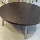 طاوله صغيره تتسفط استخدام قليل جدا ليس فيها اي عيوب