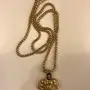 سلاسل وتعليقات للبيع