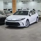 كامري LE بنزين فتحة خليجي 2025 بقسط 1680 لدى الحسن
