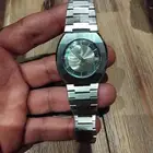 ساعه رادو اثاريه لها اكثر من 25سنه والساعه نظيفه جدا