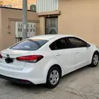 كيا سيراتو