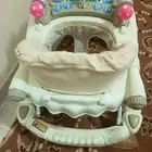 للبيع عربه اطفال نظيفه وتعتبر جديده