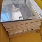 زجاج لاصق