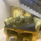 طاولة طعام