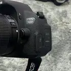 للبيع كاميرا كانون D700 وعدسة شبه جديد