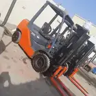 رافعات شوكية للايجار فوركلفت للايجار اليومي والشهري مشوار