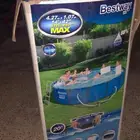 مسبح للبيع