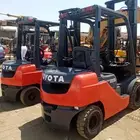 يوجد لدينا رافعات شوكية جميع الأنواع