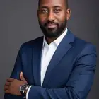 خريج بكالوريوس (تجاره)اداره اعمال