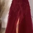 فستان جديد لم ي لبس ولا لبسه بس لأن المقاس كبير