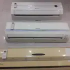 ثلاث مكيفات للبيع