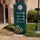 لوحات إرشادية و إعلانية وشاشات ليد وتجهيز مولات ومجمعات