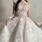 فستان للبيع