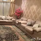 كنب أمريكي نظيف ومريح للبيع خامة فآخرة وبسعر مناسب