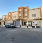 للبيع دورارضي حوش مدخل سيارة 6غرف بالمحاله أبها من520الف