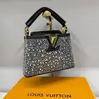 يوجد جميع الشنط جمله وقطاعي