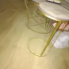 طاولات للبيع للبيع
