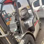 رافعات شوكية للايجار