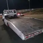 سطحه جده لنقل سيارات