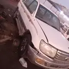 يوجد لدينا جميع قطع غيار لاندكروزر 2002