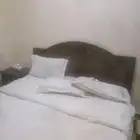 غرفة نوم نظيفة للبيع مستعجل