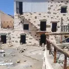 ترميم بيوت قديمه وتلبيس الحجر وبناء حصون غرف حجر