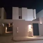 للبيع فيلا مرهونه درج داخلي حي بوابه الشرق