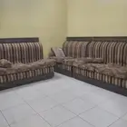 كنب مغربي متصل ستة أو سبعة قطع مستخدم ولكن متين