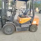 فور لفت رافعه شوكيه ثلاثه طن. للايجار يومي شهري