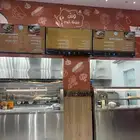 محل مطعم مجهز بجميع التجهيزات الاستي قلايات مصنع تيم الاردن