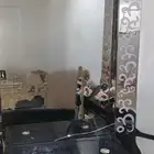 كراسي ومرايات مشغل