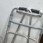 مساعد للمشي