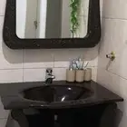 مغسله مع المرايه للبيع
