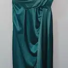 فستان نسائي