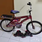 سيكل وجزمات تزلج