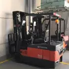 رافعات شوكية كهربائية