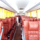 باص للايجار وسيارة بالسائق