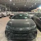 تويوتا كامرى اى استاندر بنزين سعودى 2025 اسود