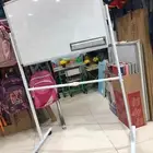 سبورة بعجلات مقاسات مختلفة
