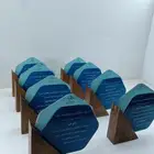 تصميم وصناعة الدروع التذكارية والدروع التكريمية