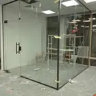 فني زجاج سكريت لصيانه وتركيب ابواب الزجاج