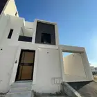 شقه ارضية بحوش وسيع موقع مميز شغل vip