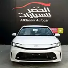 تويوتا كامري E استاندر 2025 لدي شركة الخضر للسيارات